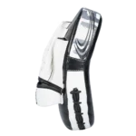 manopla sintetico blanco negro 02